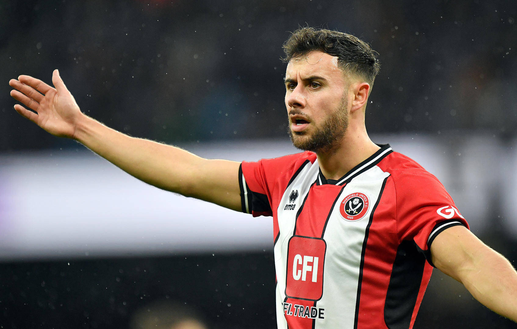 九游体育平台-包含英格兰队士气高涨，力求在球场上一展身手的词条