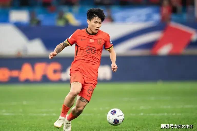 包含意甲传统豪门费拉拉在客场惨败，球队露出破绽的词条