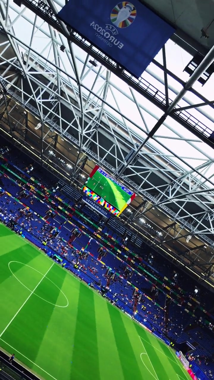 九游官网-关于沙尔克主场惨败，遭遇三连败局面的信息