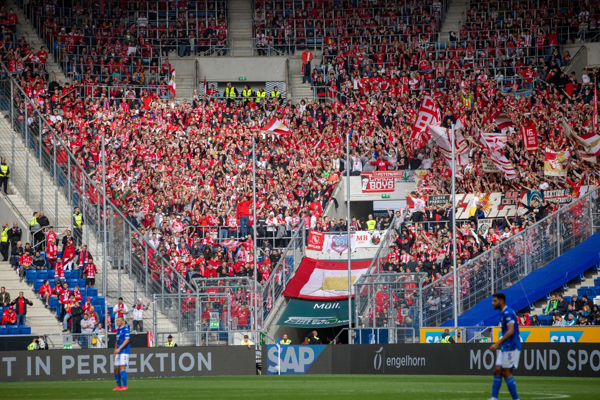 九游体育官方入口-关于美因茨队主场输球，遭受连败压力的信息