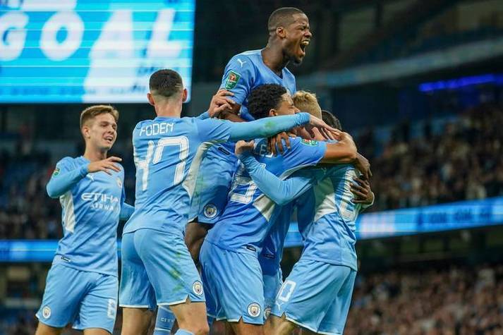 首轮较量激烈，球队实力对决