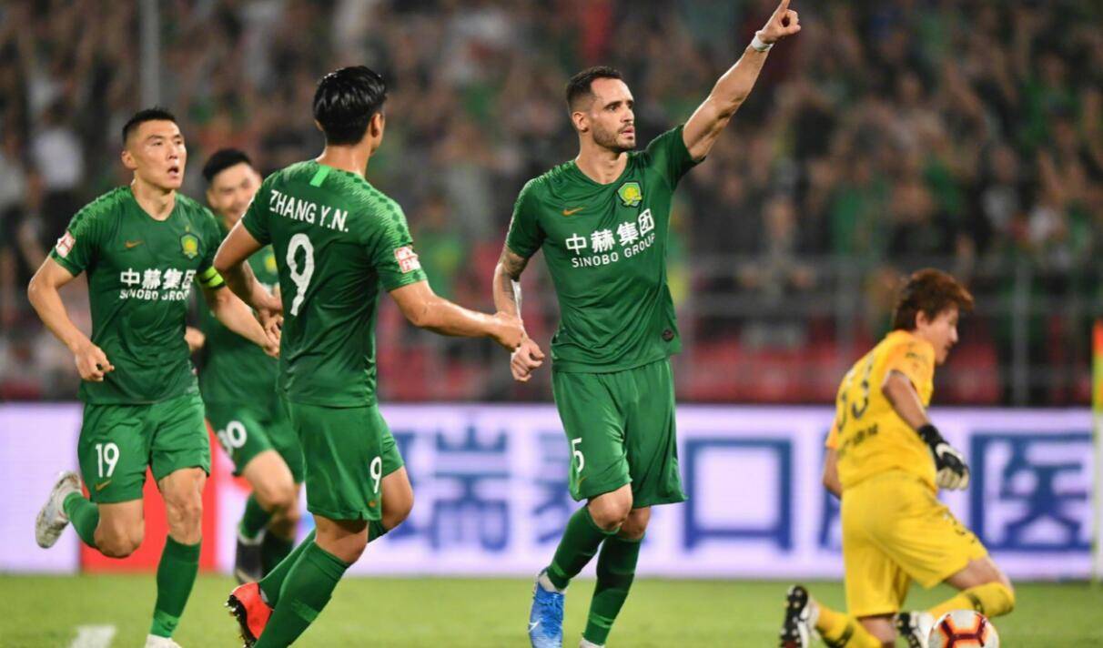 北京国安球员表现出色，助球队赢得胜利的简单介绍