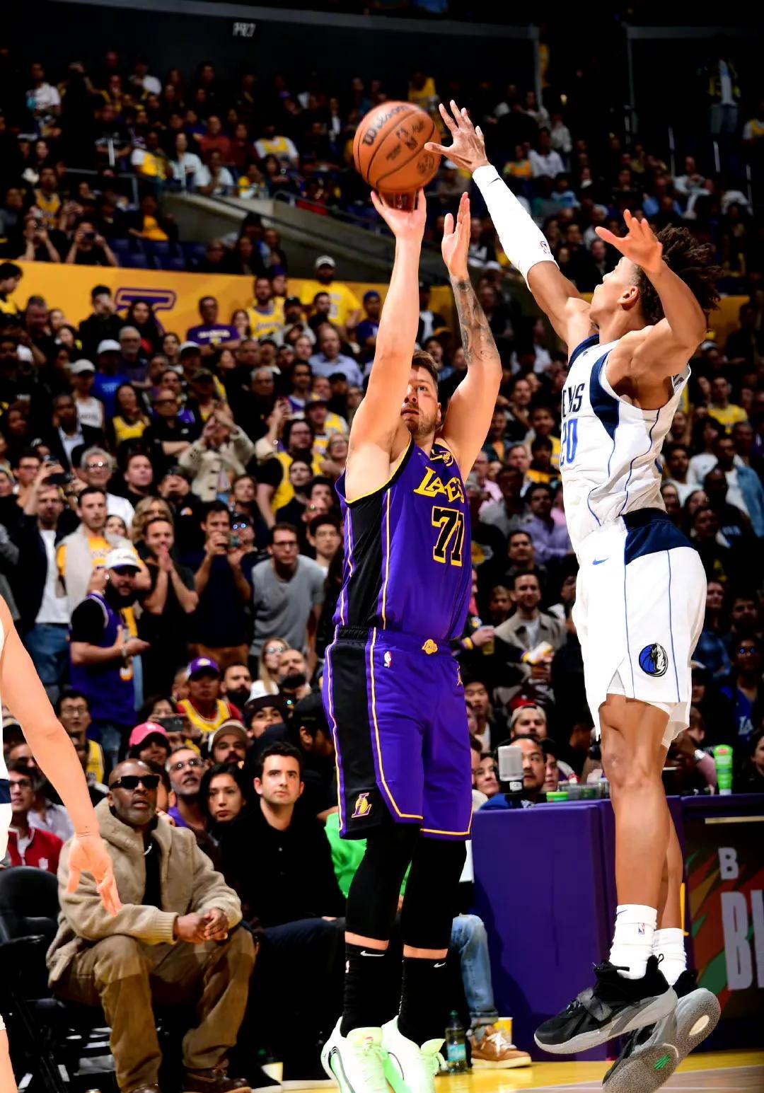 许尔蒂亚大胜，全队表现抢眼