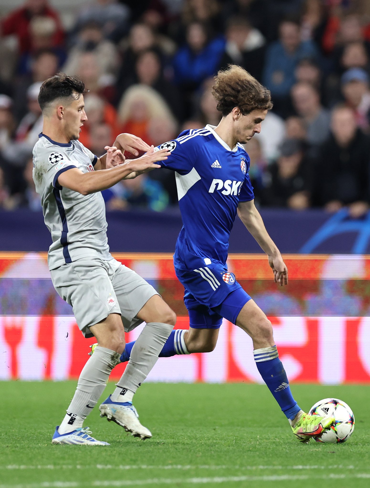 九游娱乐官方-包含休斯敦迪纳摩客场一球小胜,继续向前追赶的词条