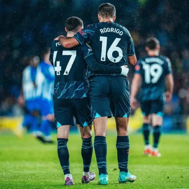 曼联逆流抵挡曼城，晋级神话传奇破晓的简单介绍