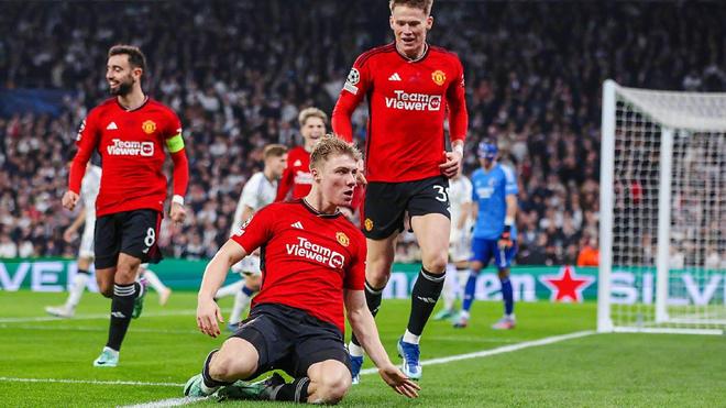 曼联客场不敌埃弗顿，领跑地位岌岌可危