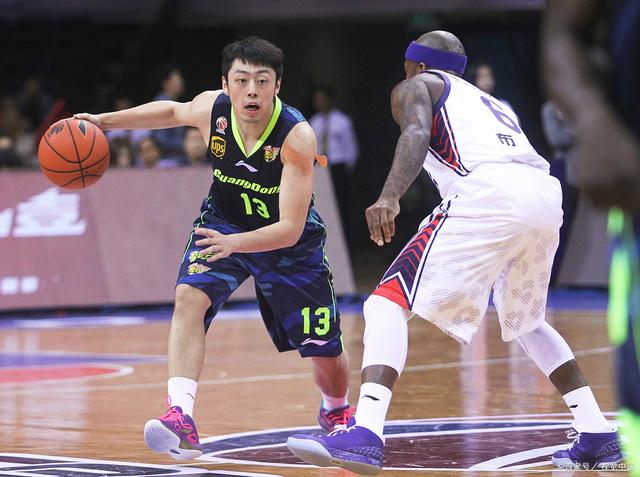 广东男篮挑战山西队，全队士气高涨