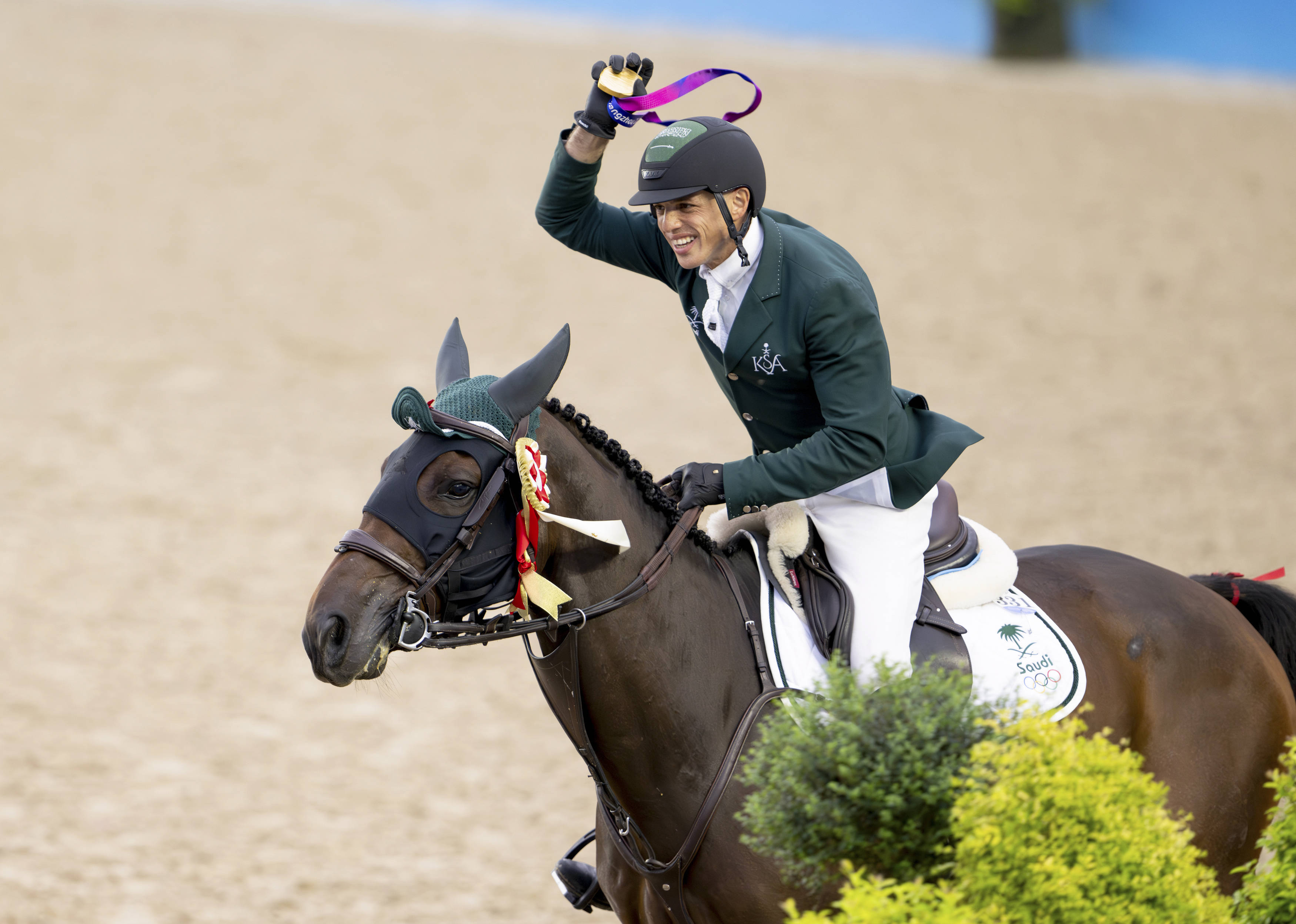 西班牙选手在马术比赛中获得金牌