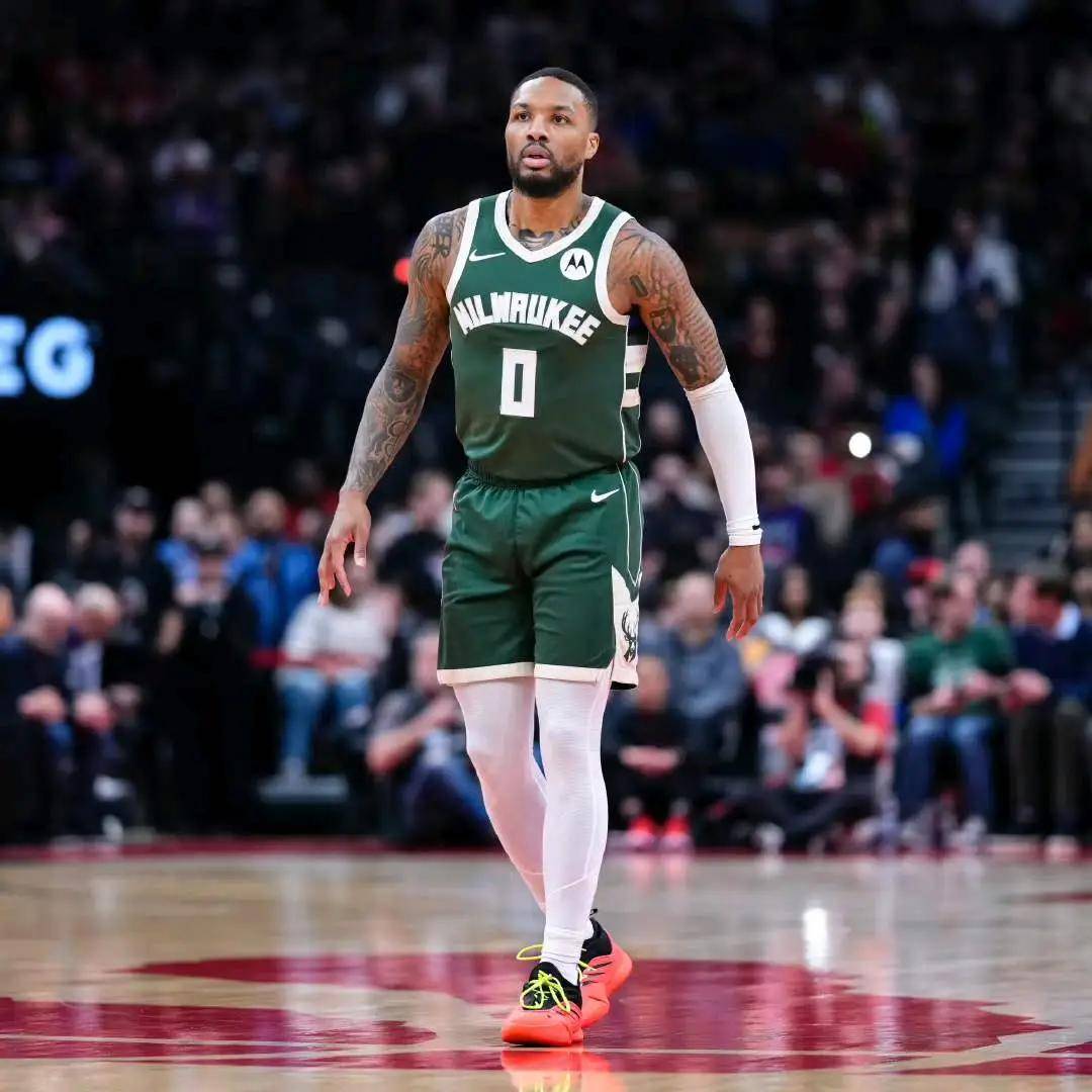 九游体育官方入口-开拓者队夺得重要胜利，利拉德关键时刻发威！