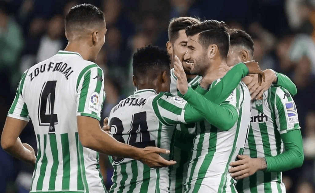 九游娱乐网页-塞维利亚在主场遭遇门兴格拉德巴赫的围剿的简单介绍