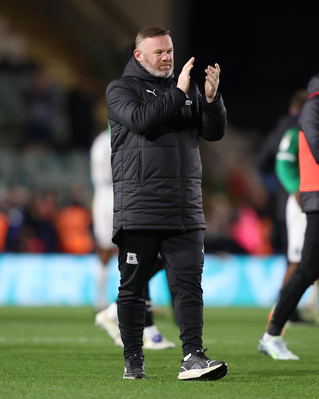 普利茅斯中场连续助攻，球队保持不败