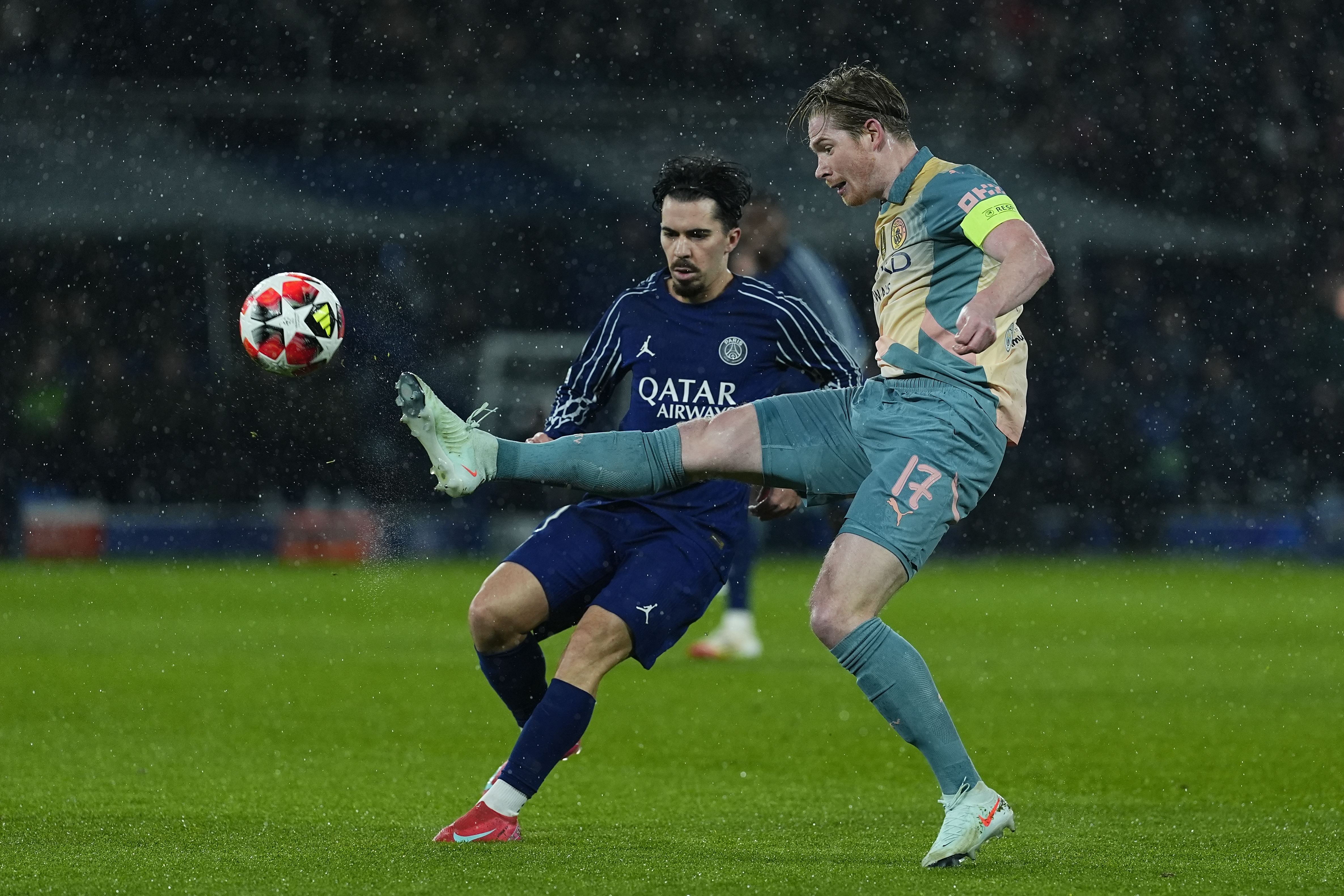 包含巴黎圣日耳曼球员速度飞快，备战欧冠夺冠必定的词条