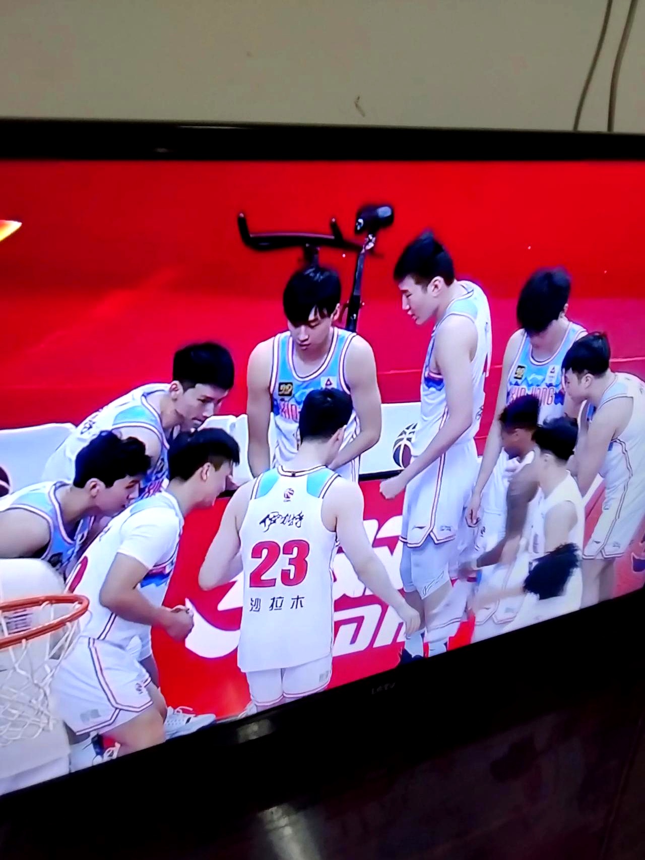 九游体育-CBA总决赛：新疆勇士队再战一城领跑