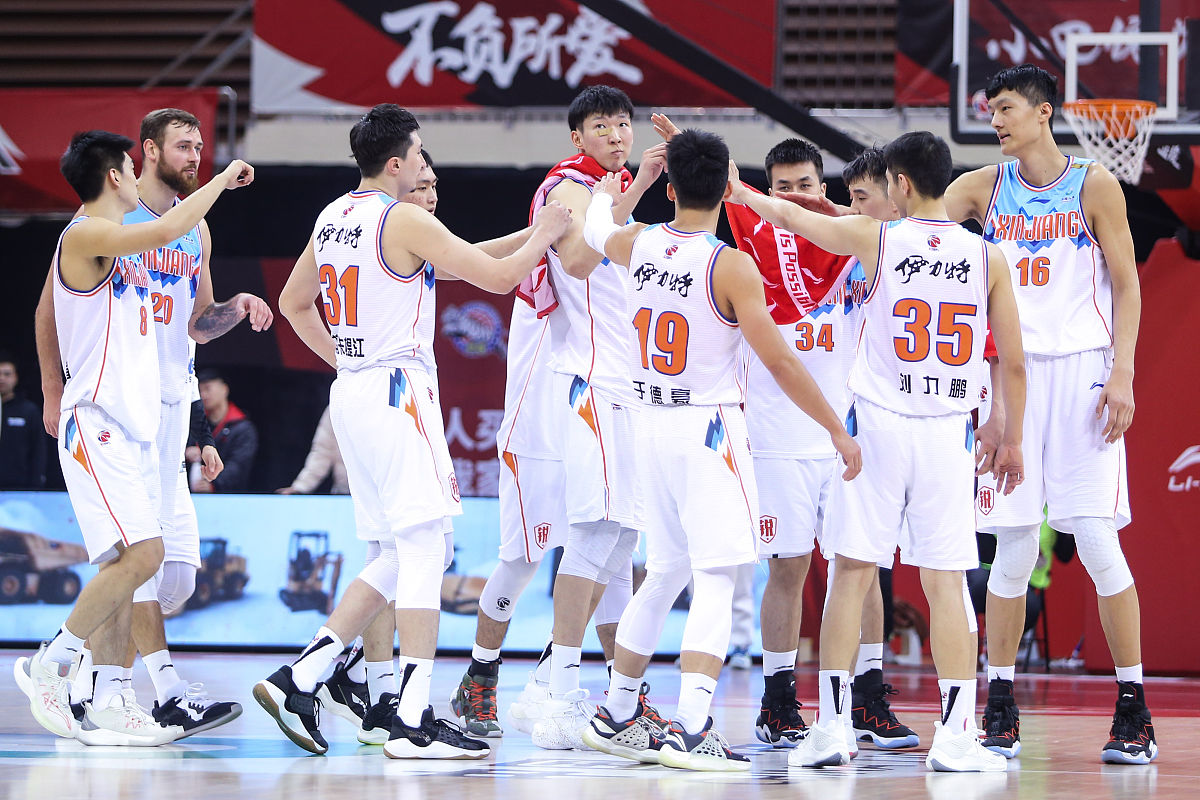 CBA总决赛:新疆勇士队再战一城领跑 CBA总决赛:新疆勇士队再战一城领跑