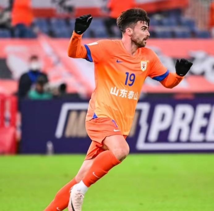 香港浦各特小胜湖城，成功跻身亚冠八强的简单介绍