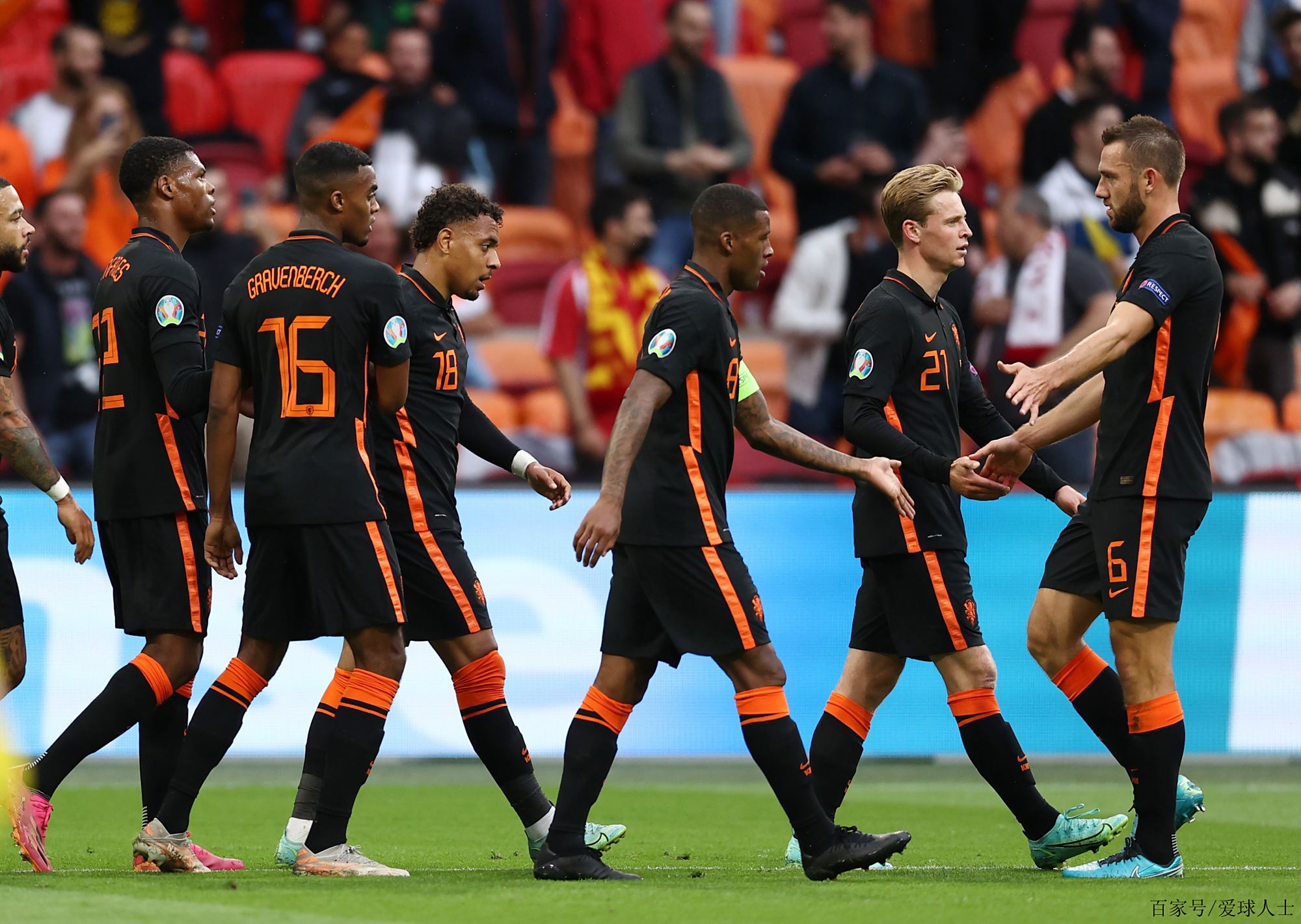 意大利迎战荷兰，两队实力不相上下