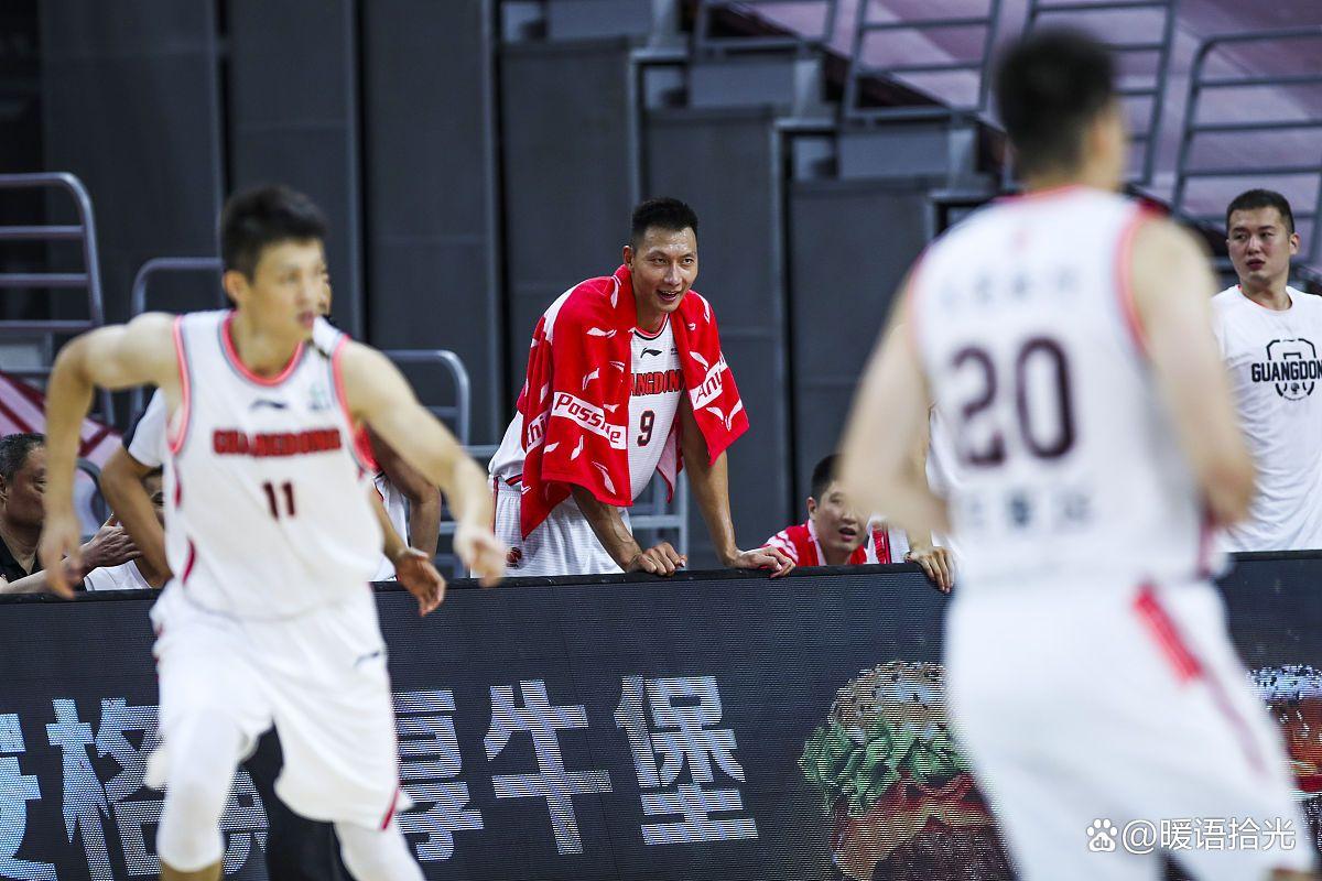 北京首钢全队进攻火力全开轻取胜利