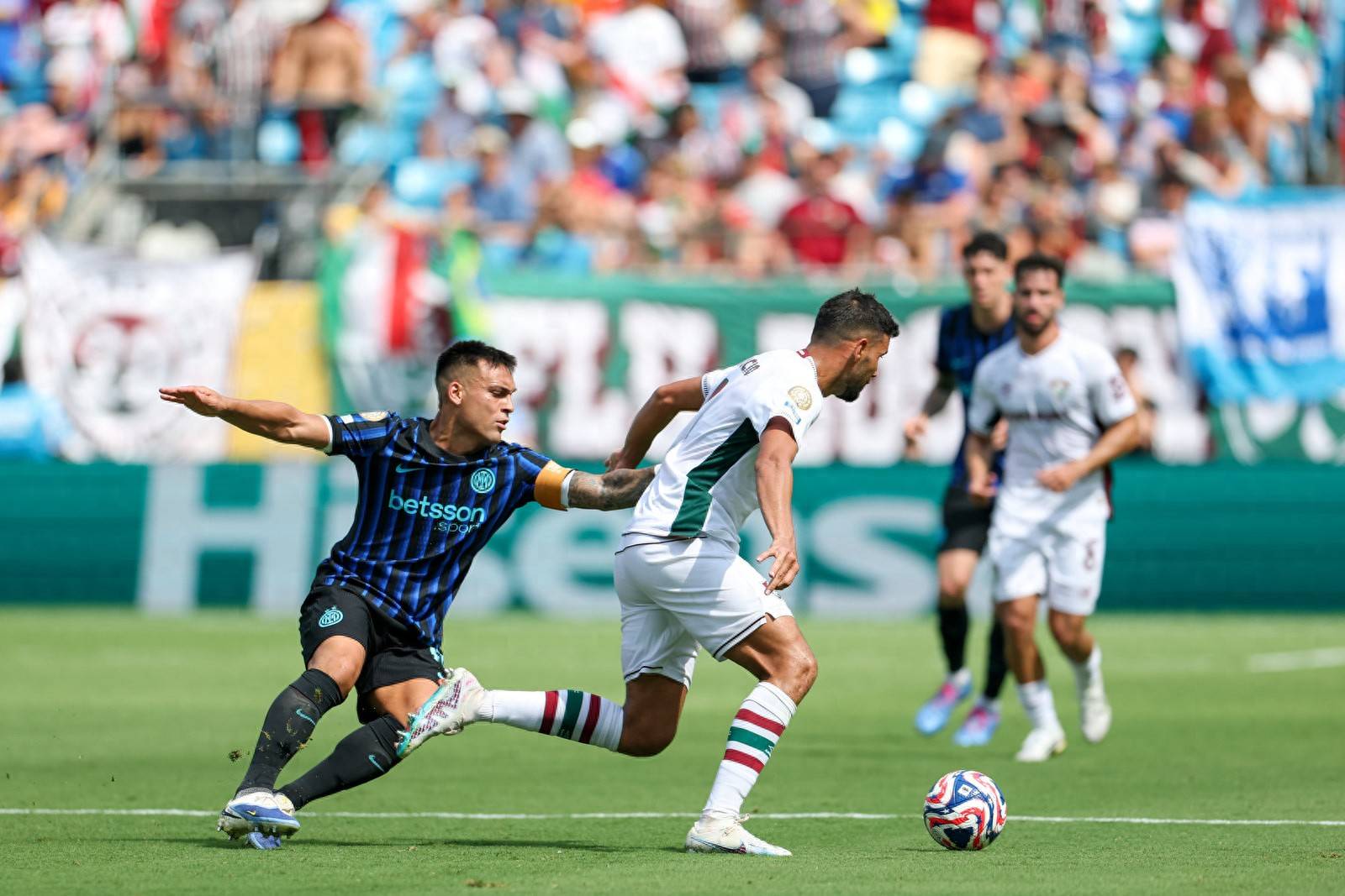 阿根廷巨星狂轰四球，马德里德比战豪夺三分的简单介绍