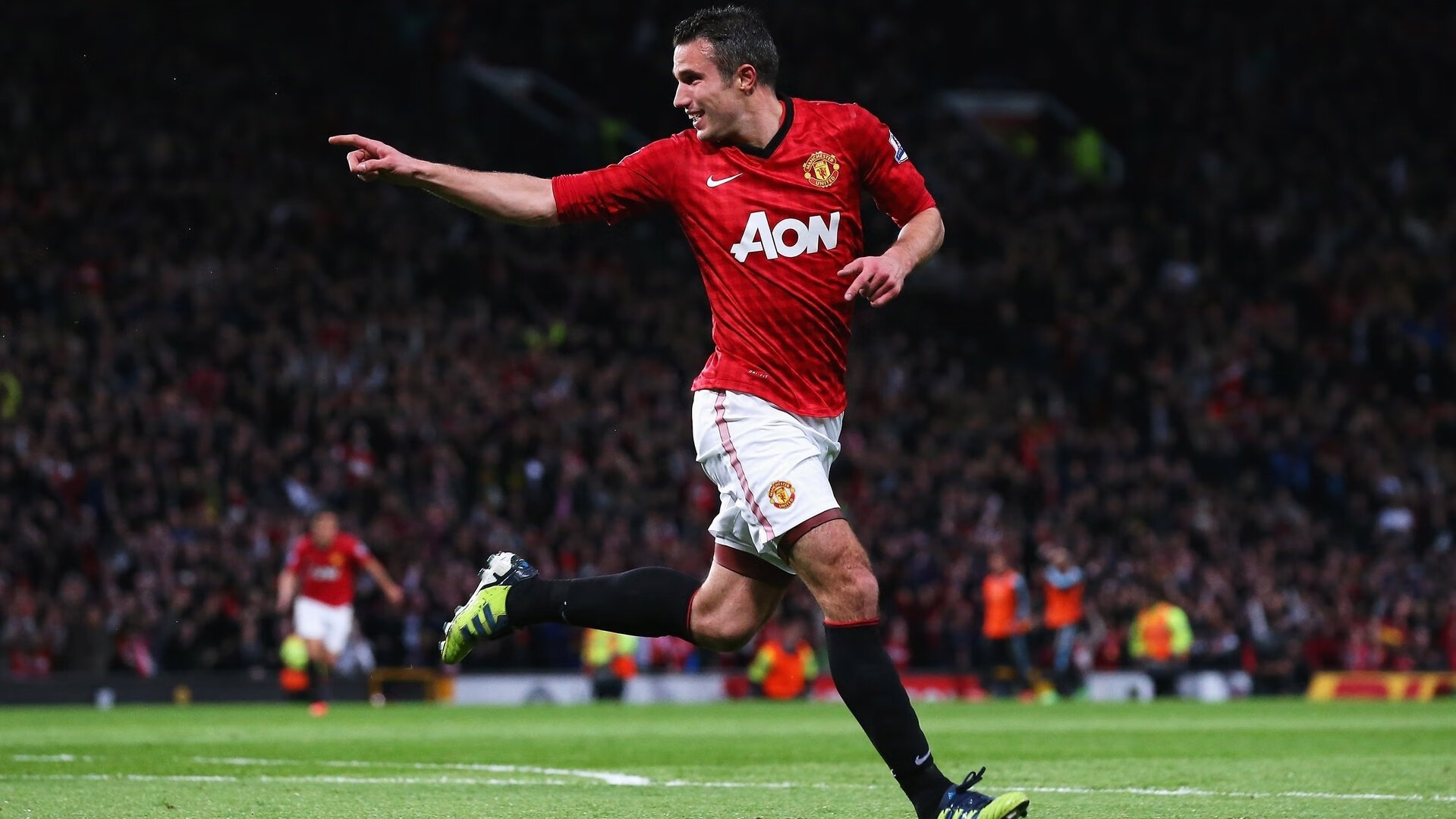 绿刃破晓，维斯塔潘的独舞与阿斯顿马丁的精密逆袭